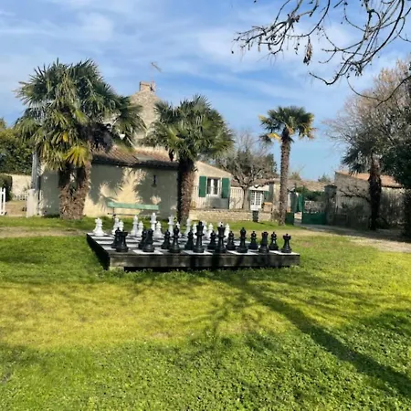 Le Chai Maison De Charme Pour Tribu Joyeuse Le Château-dʼOléron